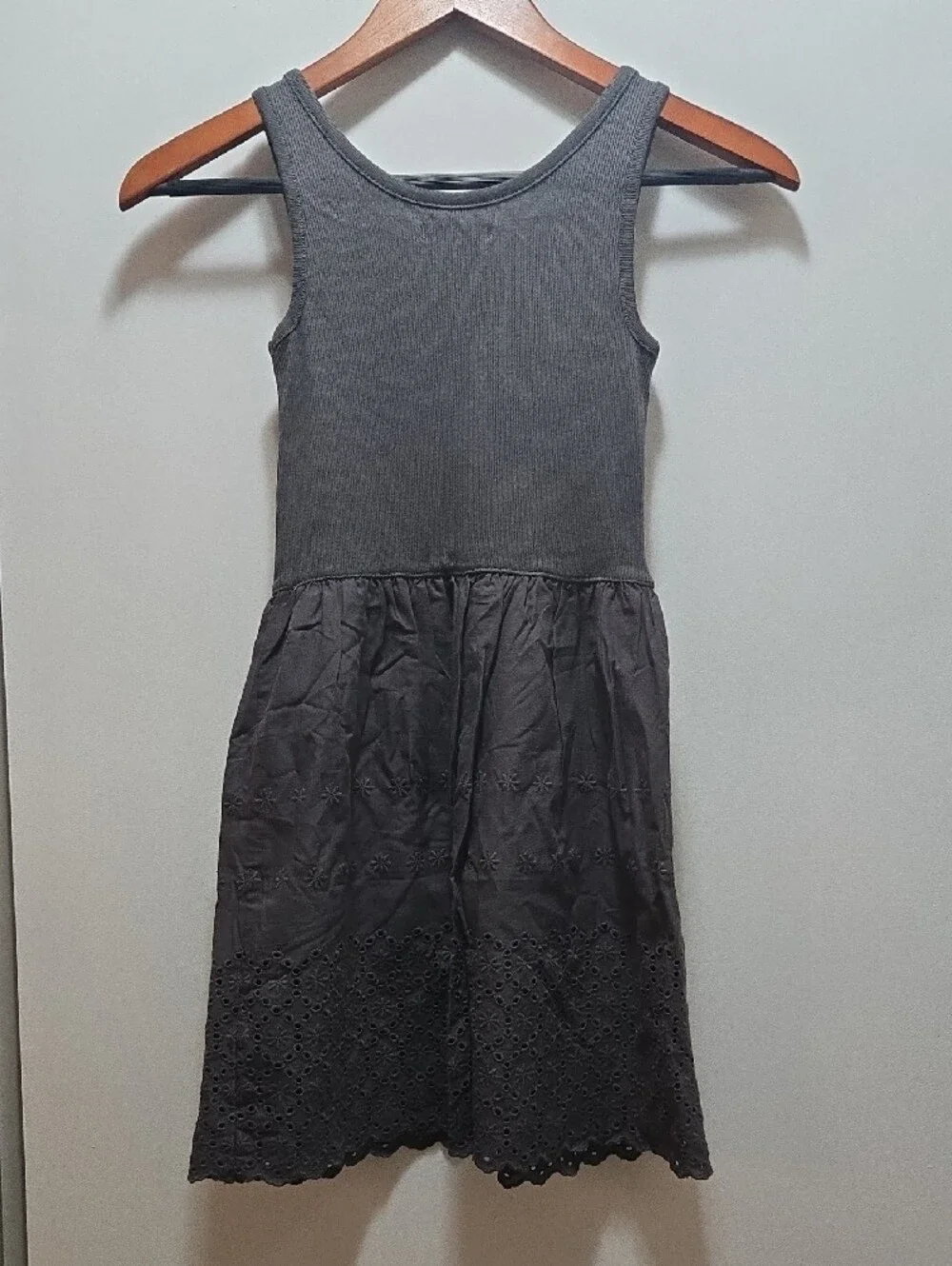 GAP simple sleeveless